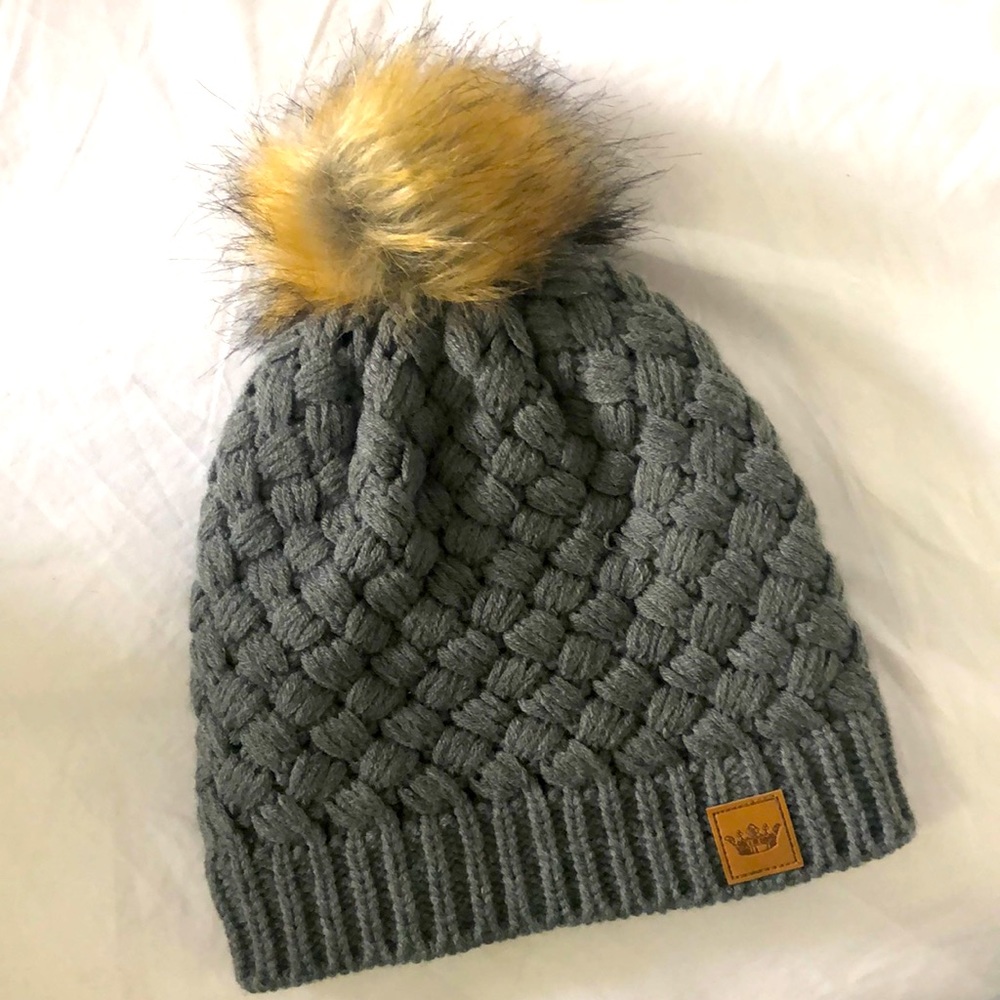 Panache brand fleece-lined, knit W’s hat.
